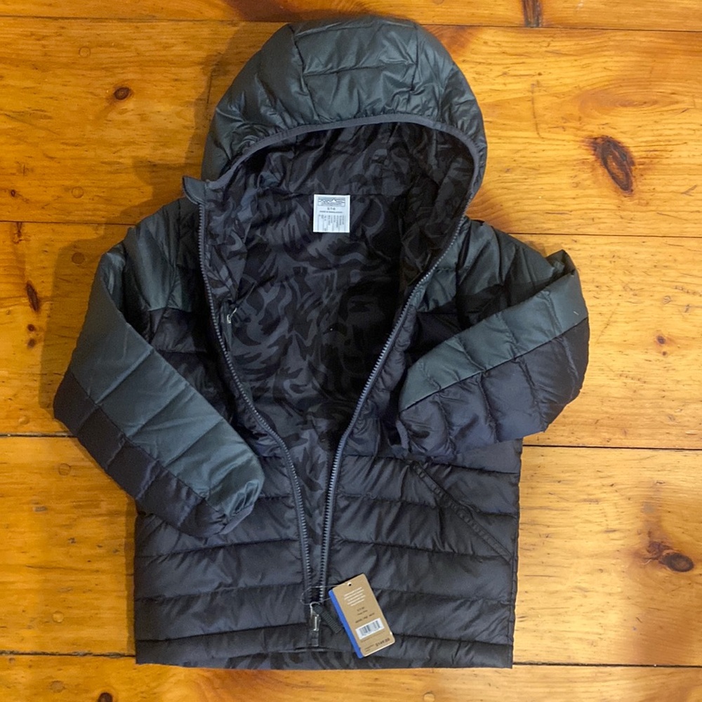 NWT Reversible Patagonia Boys Down Sweater Hoodie